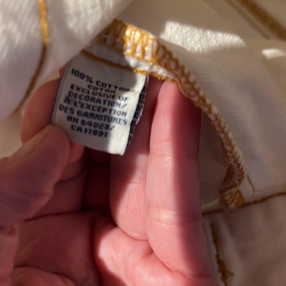 Off white jean jacket, good condition, no rips, no stains - Picture 4 of 5